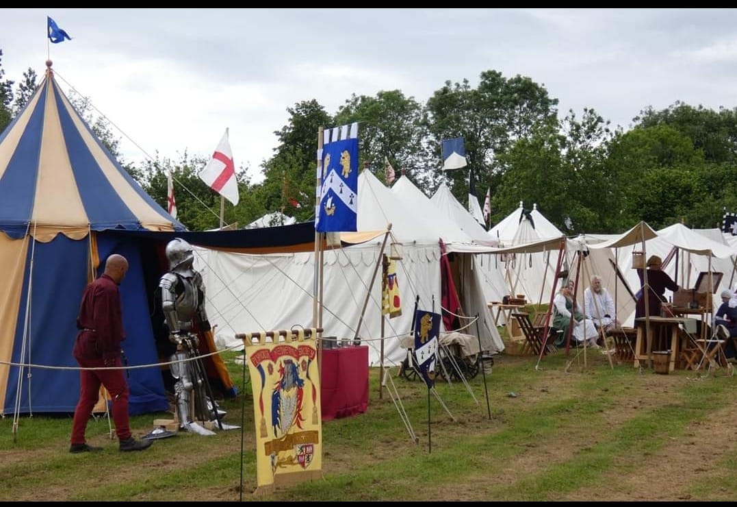 TEMPLECOMBE INTERNATIONAL MEDIEVAL PAGEANT